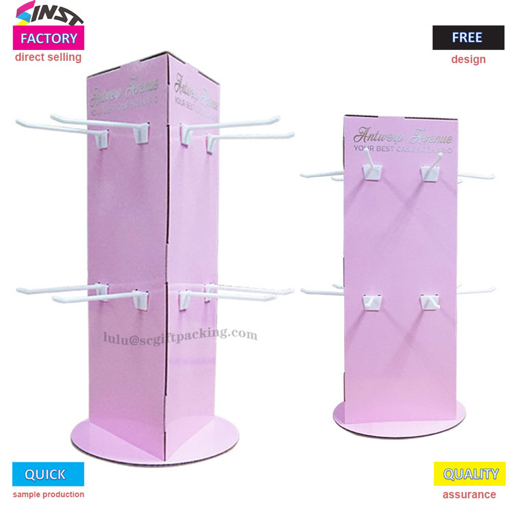 Spoon lauakonksuga kuvatava väikese eseme kuva 